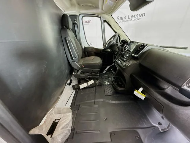 Used 2025 White Ram Low Roof image 19