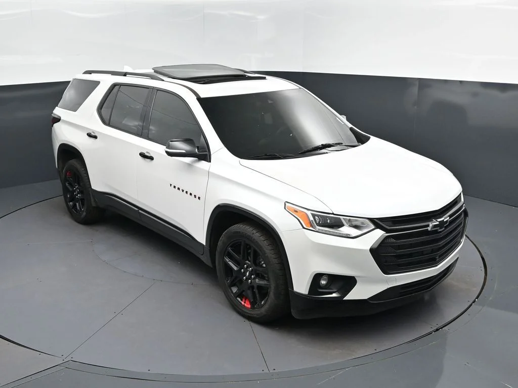 2021 Chevrolet Traverse FWD Premier's photo