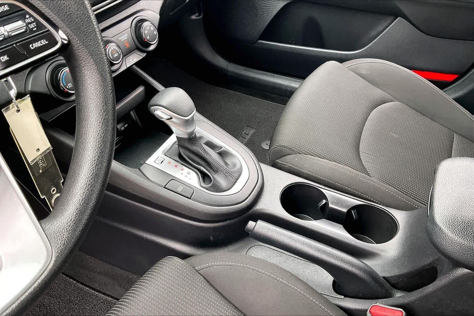 Used 2021 Gray Kia LXS image 31