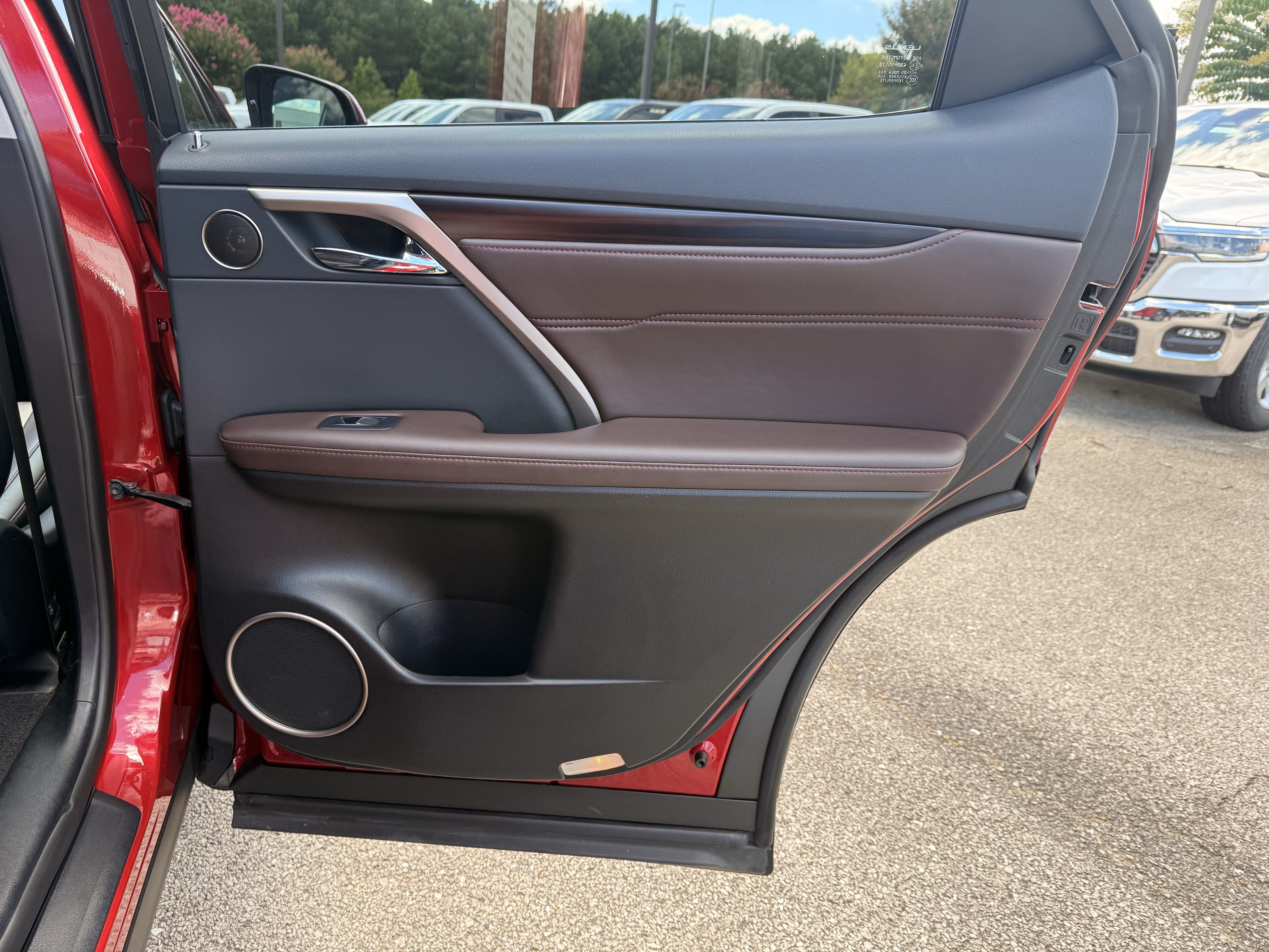 Used 2018 Red Lexus RX 350L Luxury image 16