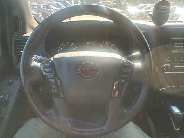Used 2022  Nissan PRO-4X image 16