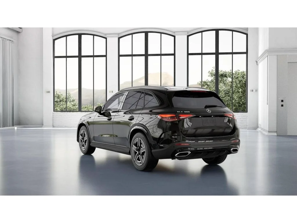 New 2027 Black Mercedes-Benz GLC 300 image 28