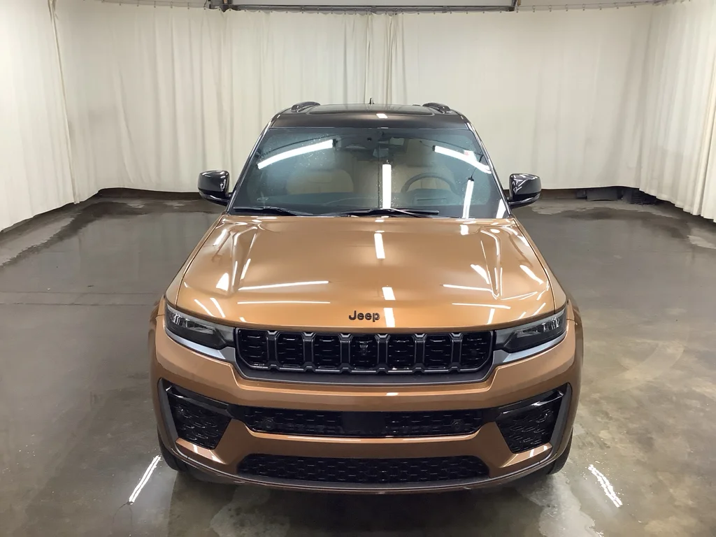 New 2026 Copper Shino Metallic Clear-Coat Exterior Paint Jeep Summit image 3
