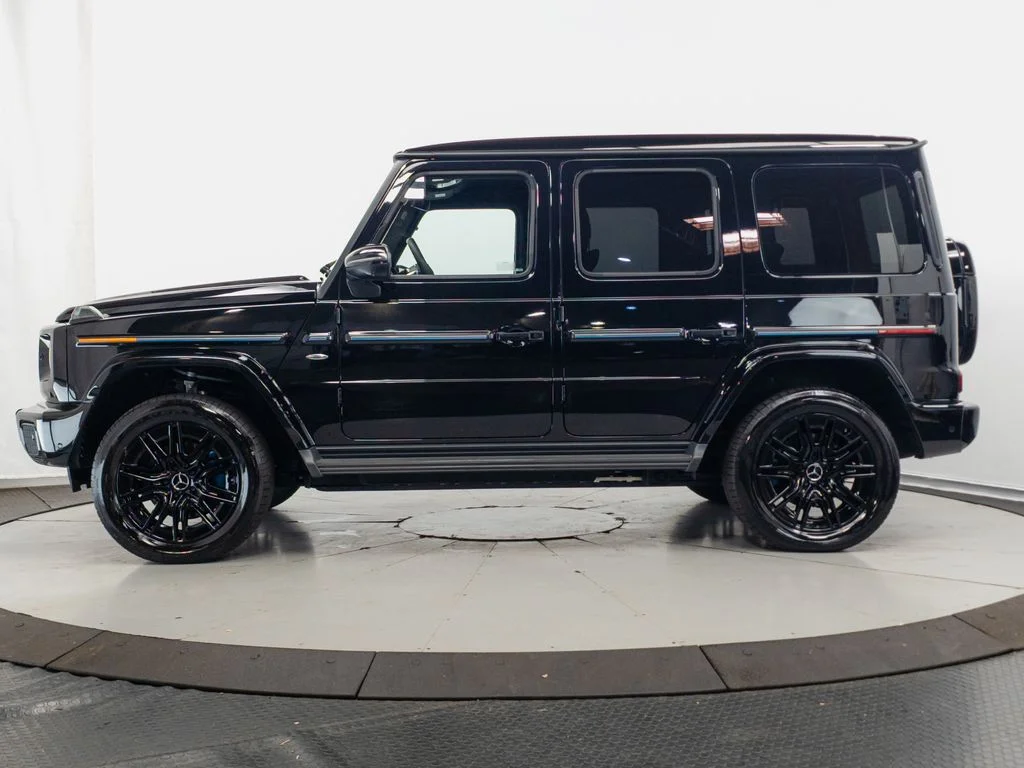 Certified Used 2025 Black Mercedes-Benz G 580 image 4