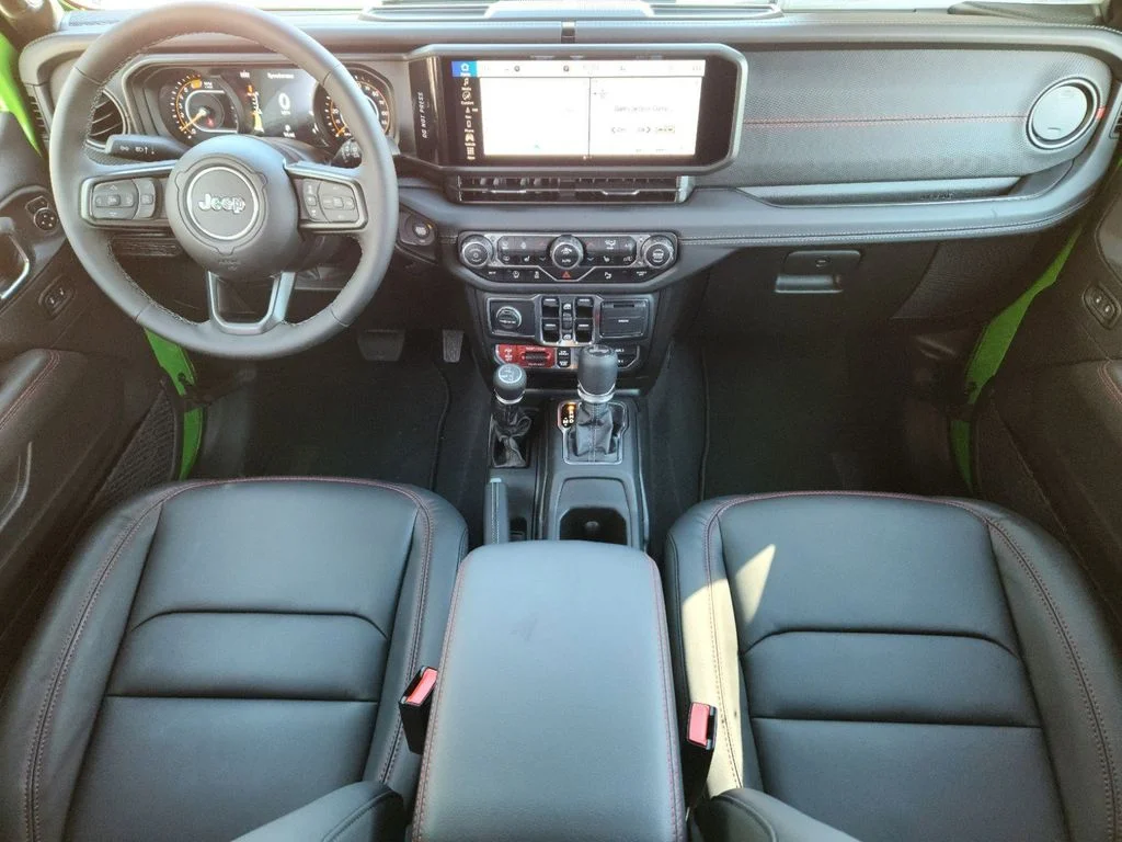 2025 Jeep Wrangler 4-Door Rubicon - Photo 24