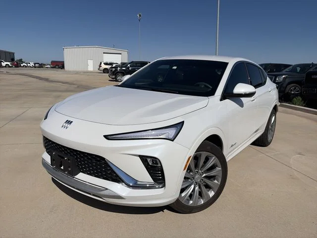 Used 2025 White Buick Avenir image 1