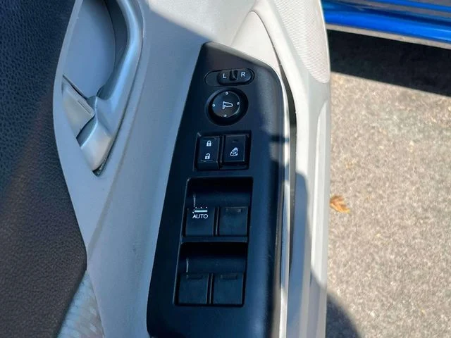Used 2015 Black Honda LX image 25