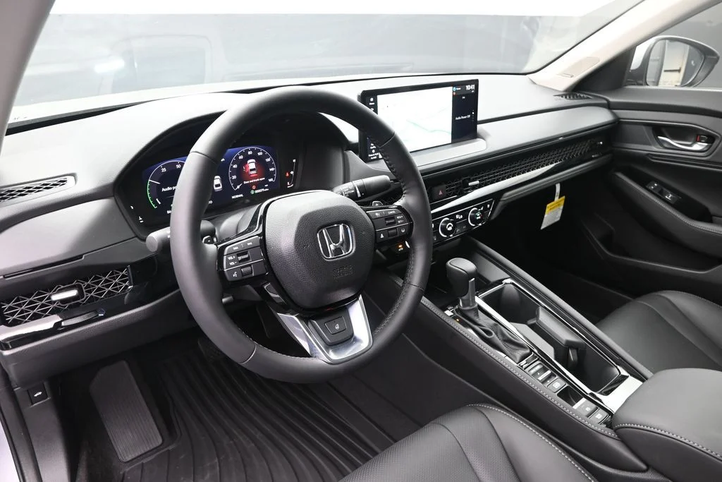 2026 Honda Accord Hybrid Touring - Photo 16