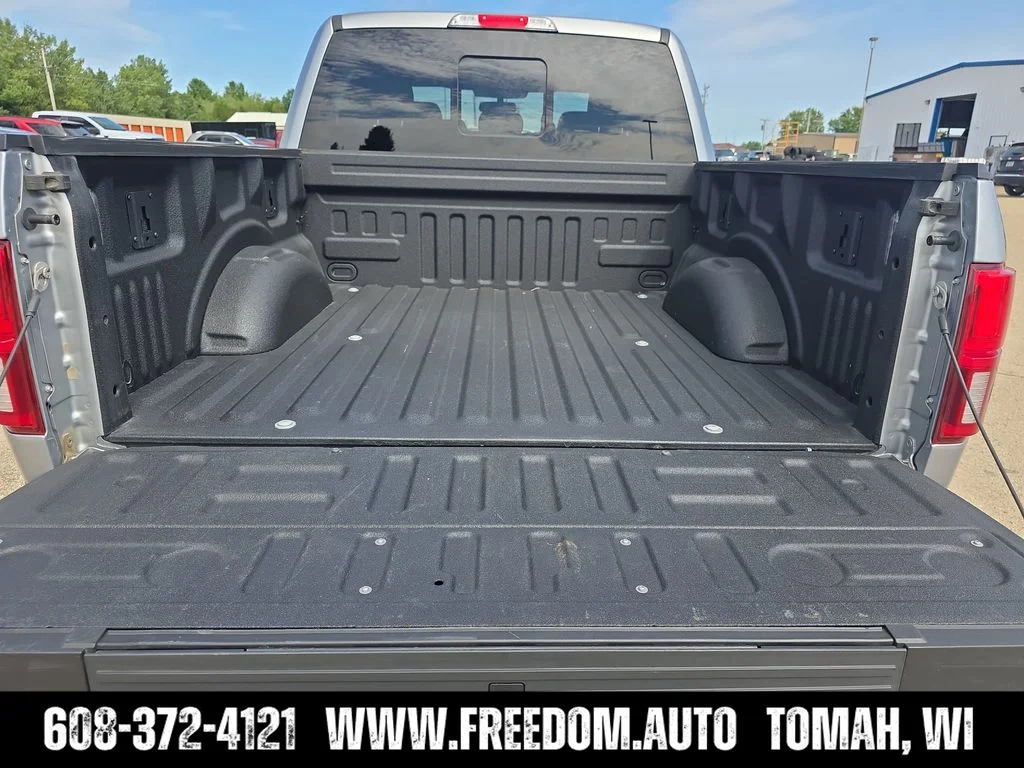 Used 2020 Silver Metallic Ford Lariat image 27