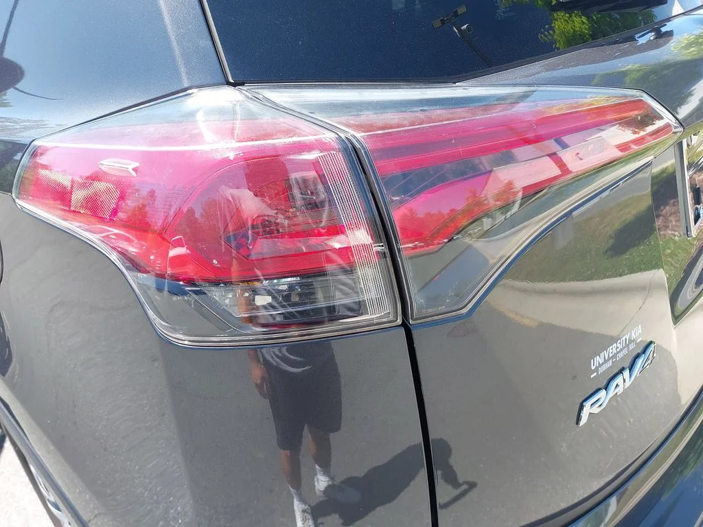 Used 2018 Gray Toyota LE image 30