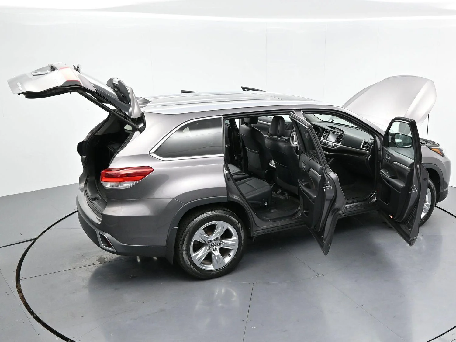 Used 2019 Predawn Gray Mica Toyota Limited image 49