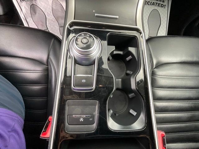 Used 2020 White Ford SEL image 16