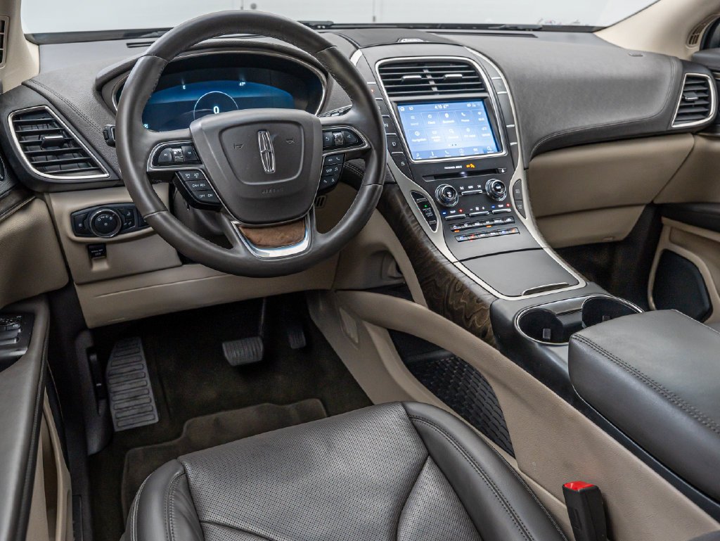 Used 2020 Iced Mocha Lincoln Reserve image 4