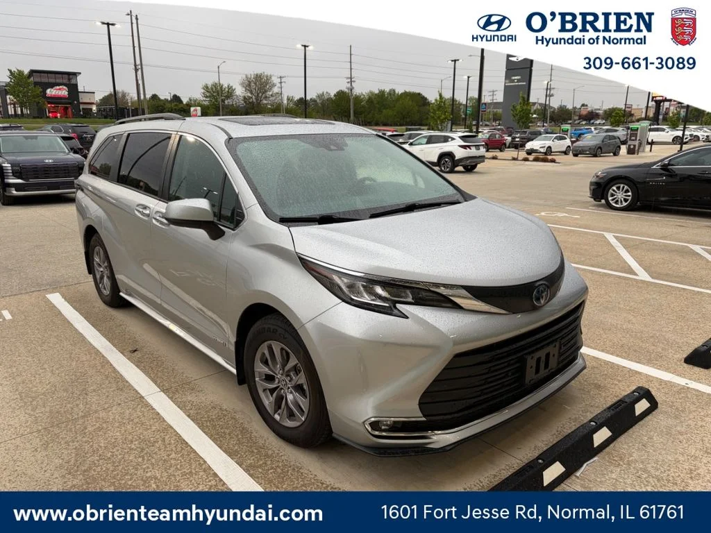 2021 Toyota Sienna XLE