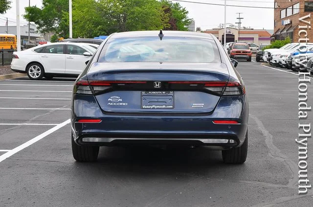 New 2026 Canyon River Blue Metallic Honda Touring image 4
