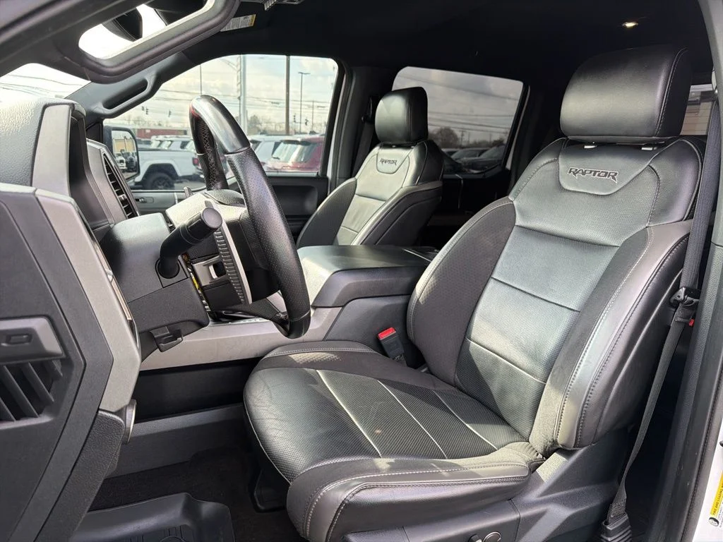 Used 2020 White Ford Raptor image 33