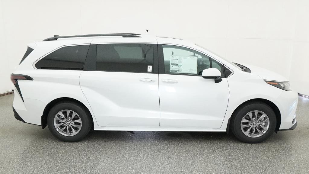 New 2026 Wind Chill Pearl Toyota XLE image 51