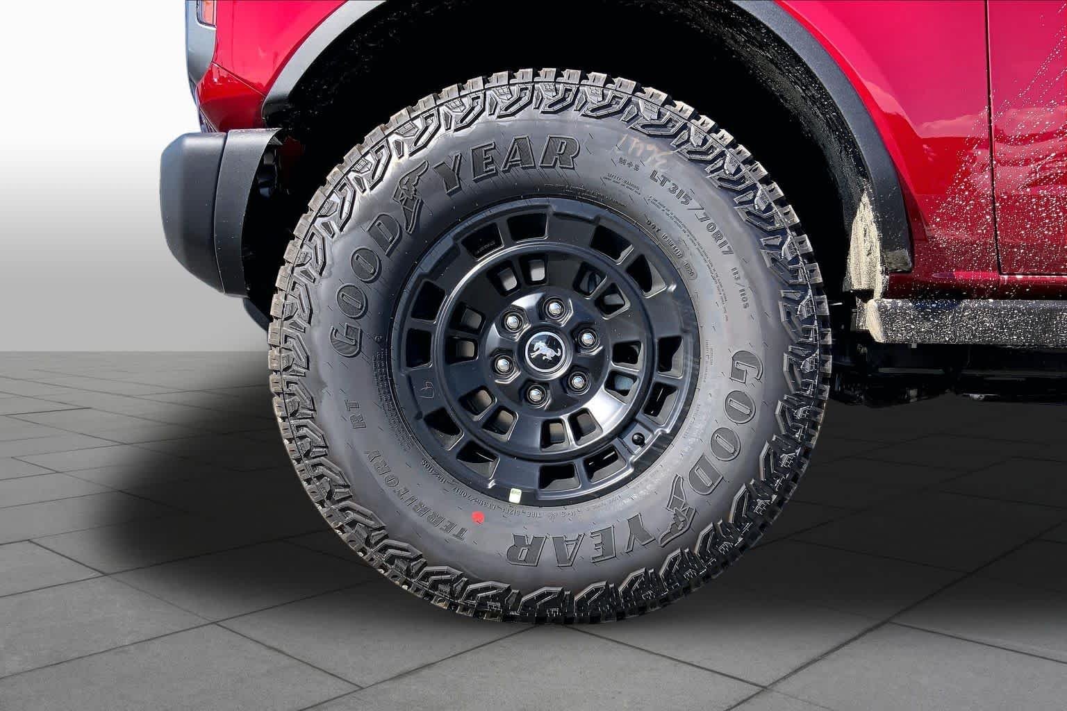 New 2026 Ruby Red Metallic Tinted Clearcoat Ford Badlands® image 8