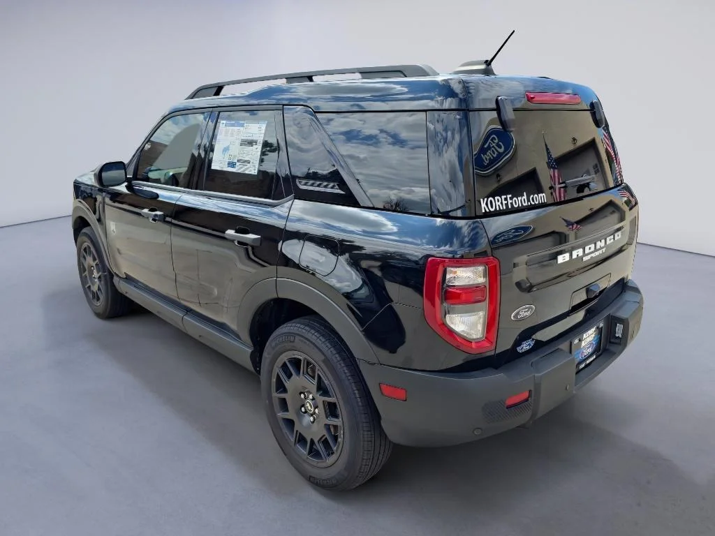New 2025 Shadow Black Ford Big Bend® image 7