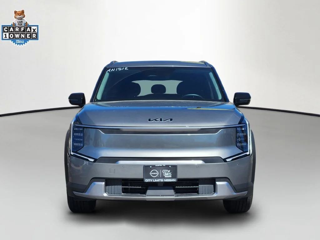 Used 2024 Kia EV9 Wind with VIN KNDAFFS58R6038181 for sale in Hurst, TX