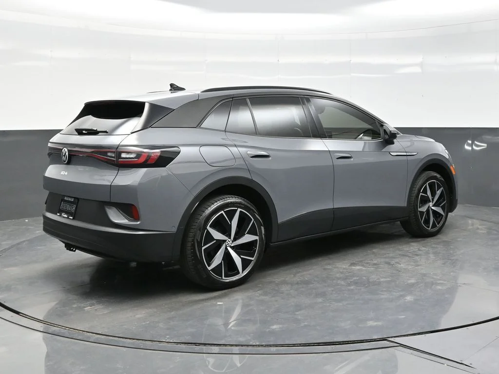 Used 2023 Gray Volkswagen Pro S image 7