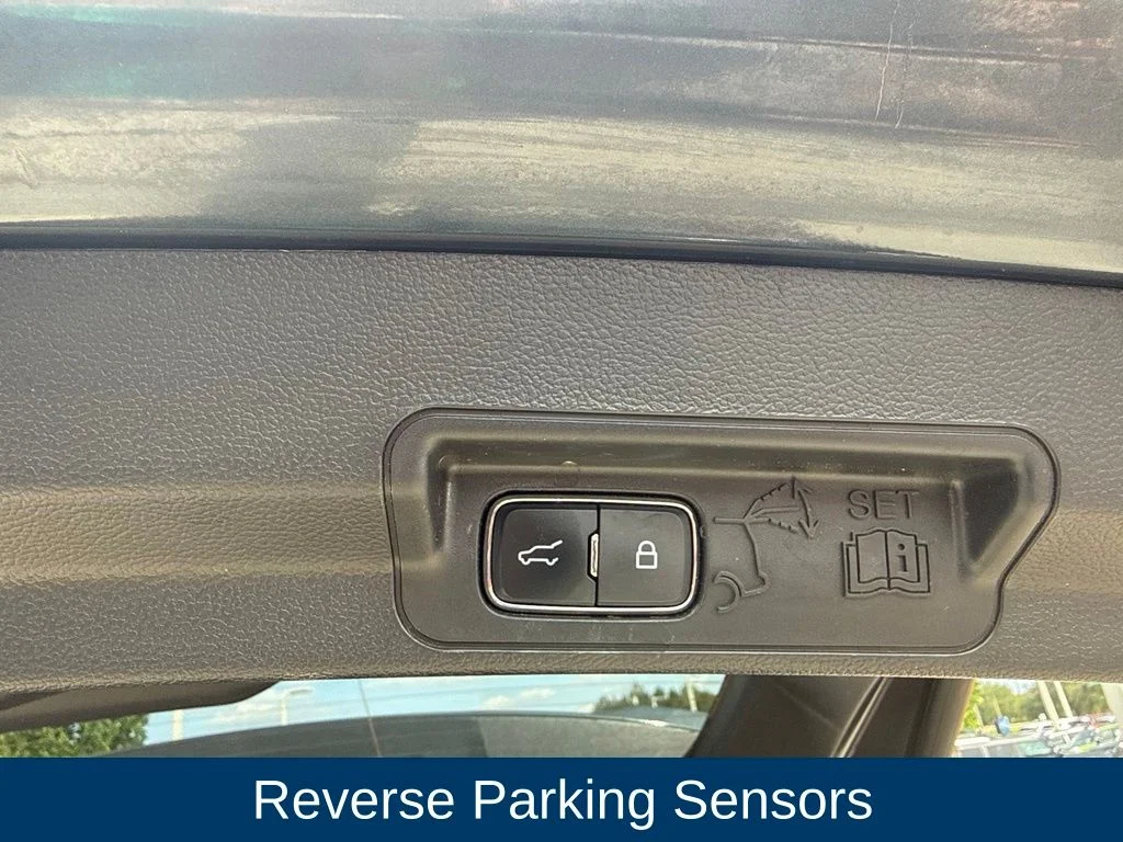 Certified Used 2023 Stone Blue Metallic Ford XLT image 10