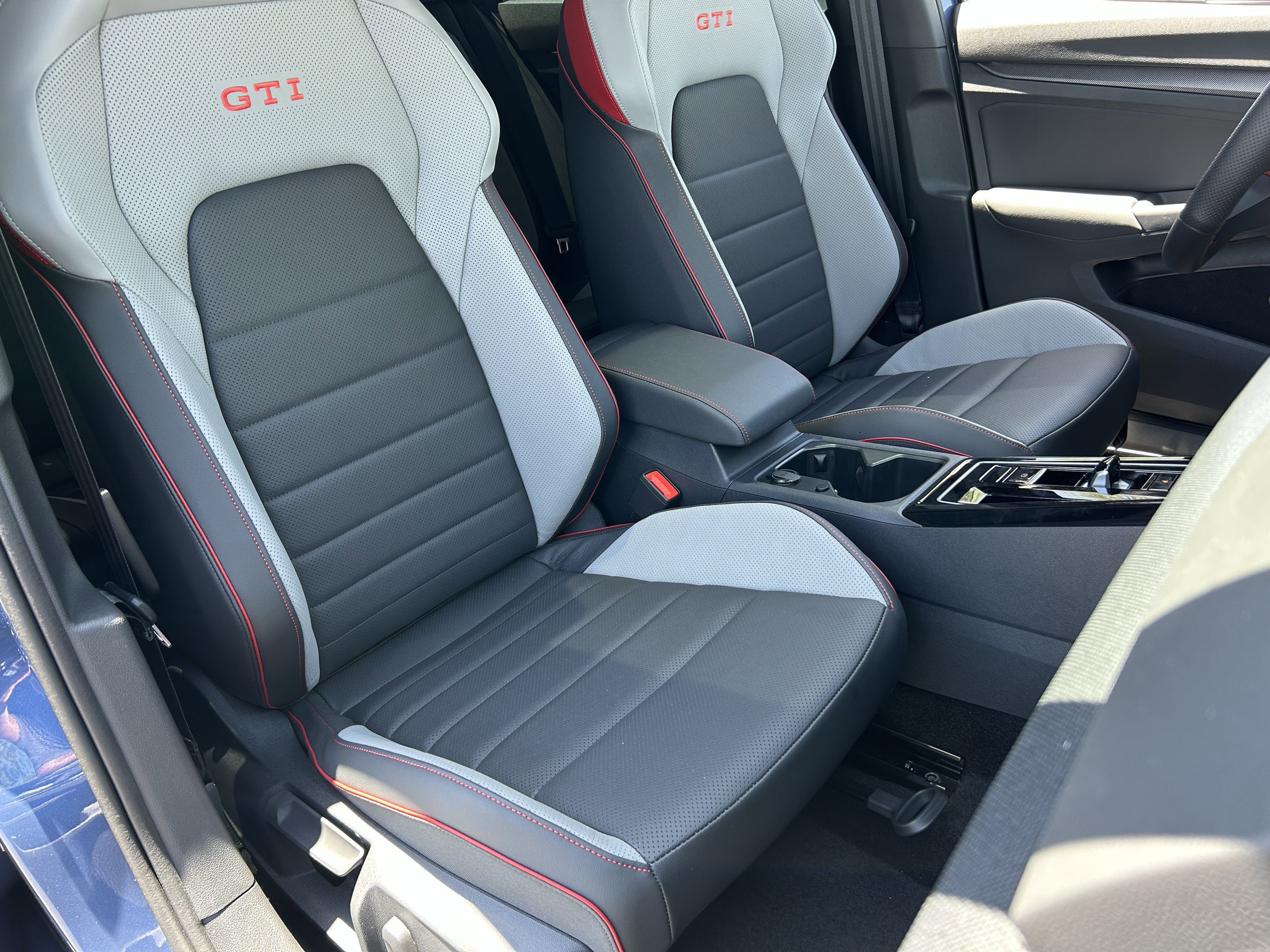 New 2026 Slate Blue Metallic Volkswagen SE image 6