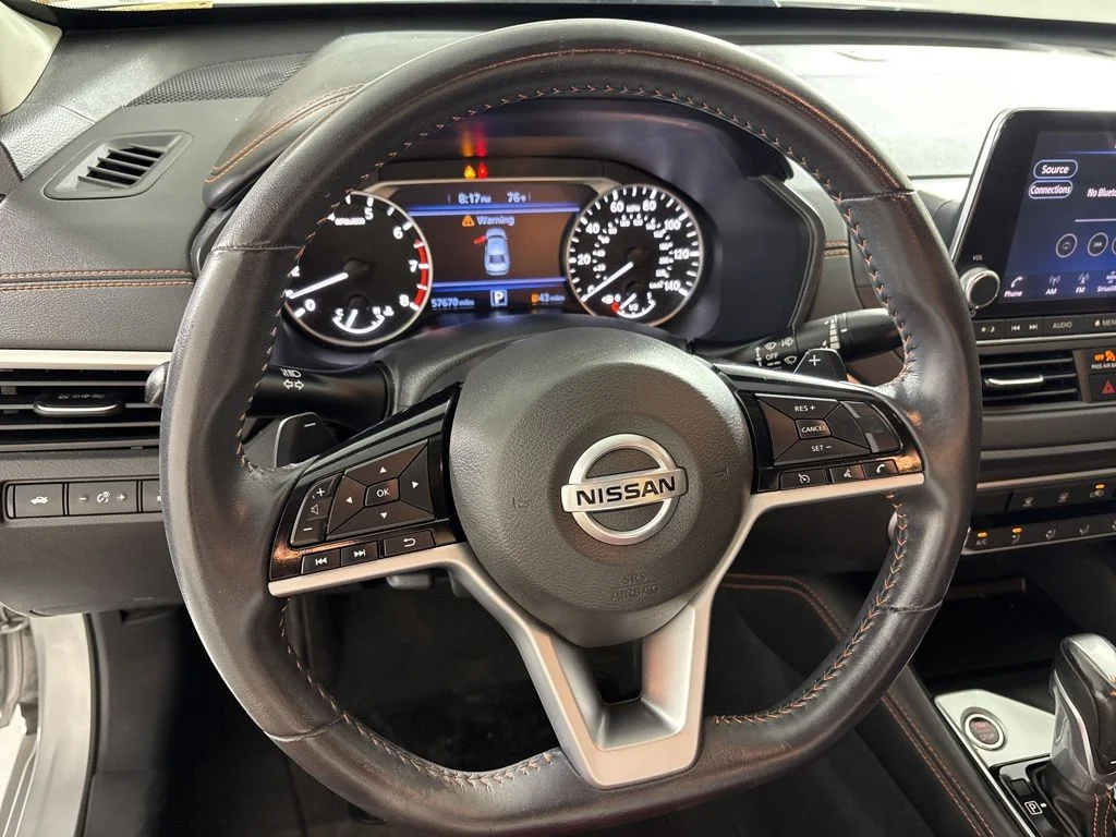 Used 2021 Silver Nissan 2.5 SR image 26