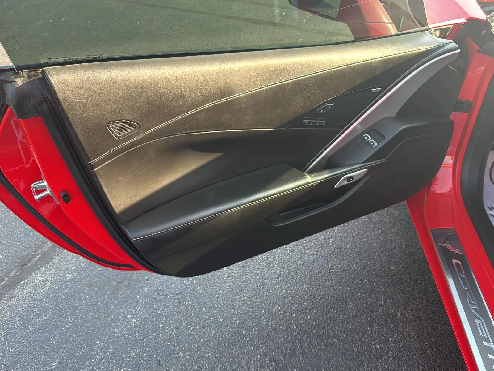 Used 2017 TORCH RED Chevrolet Z51 3LT image 18