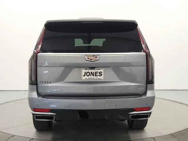 Used 2023 Silver Cadillac Premium image 6