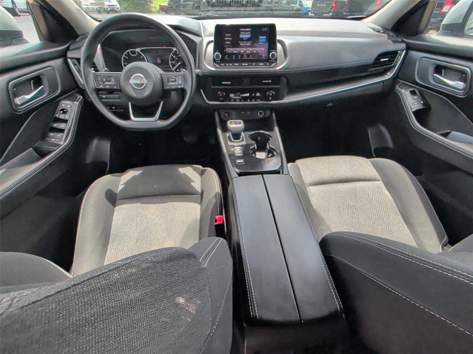 Used 2024 Brilliant Silver Metallic Nissan SV image 27