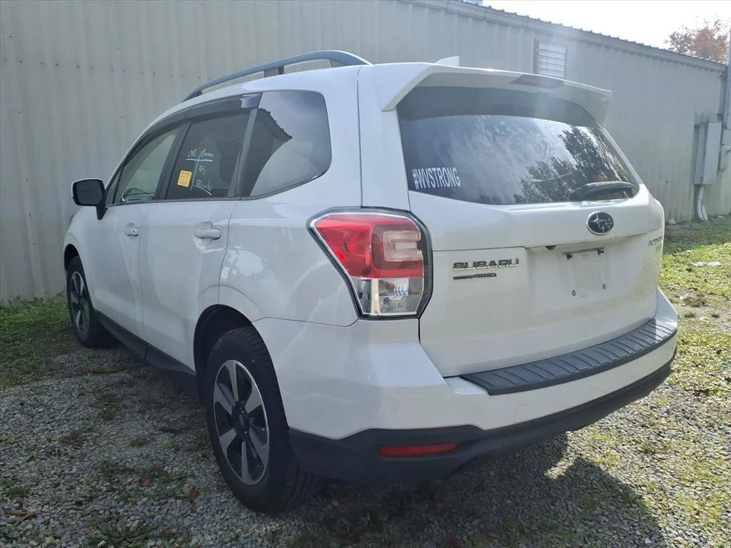 Used 2017 White Subaru 2.5i Limited image 5