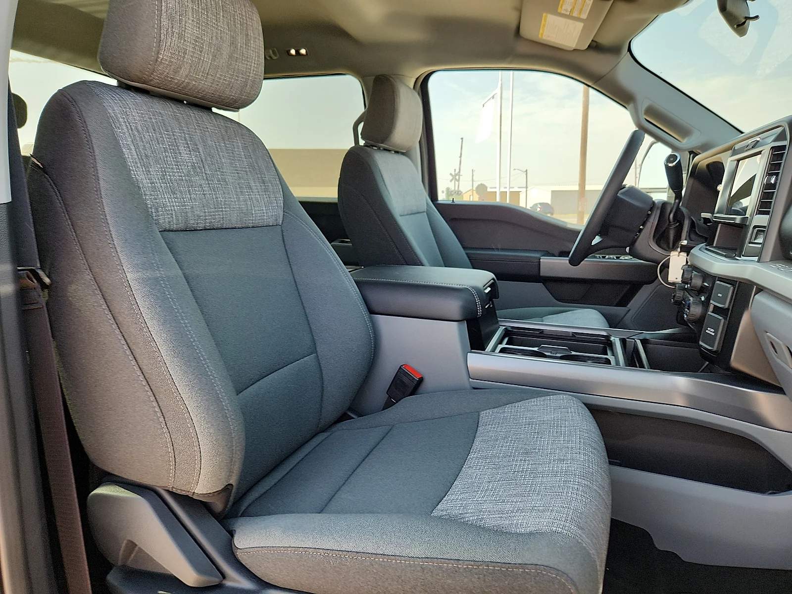 New 2026 Carbonized Gray Metallic Ford XLT image 20