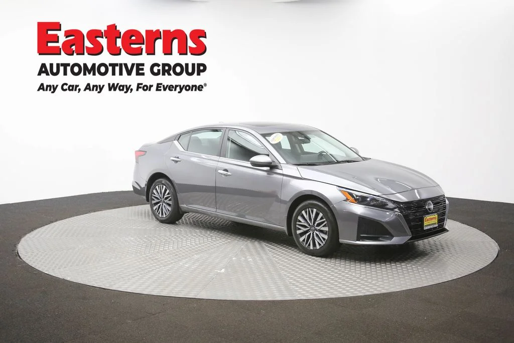 Used 2024 Gray Nissan 2.5 SV image 45