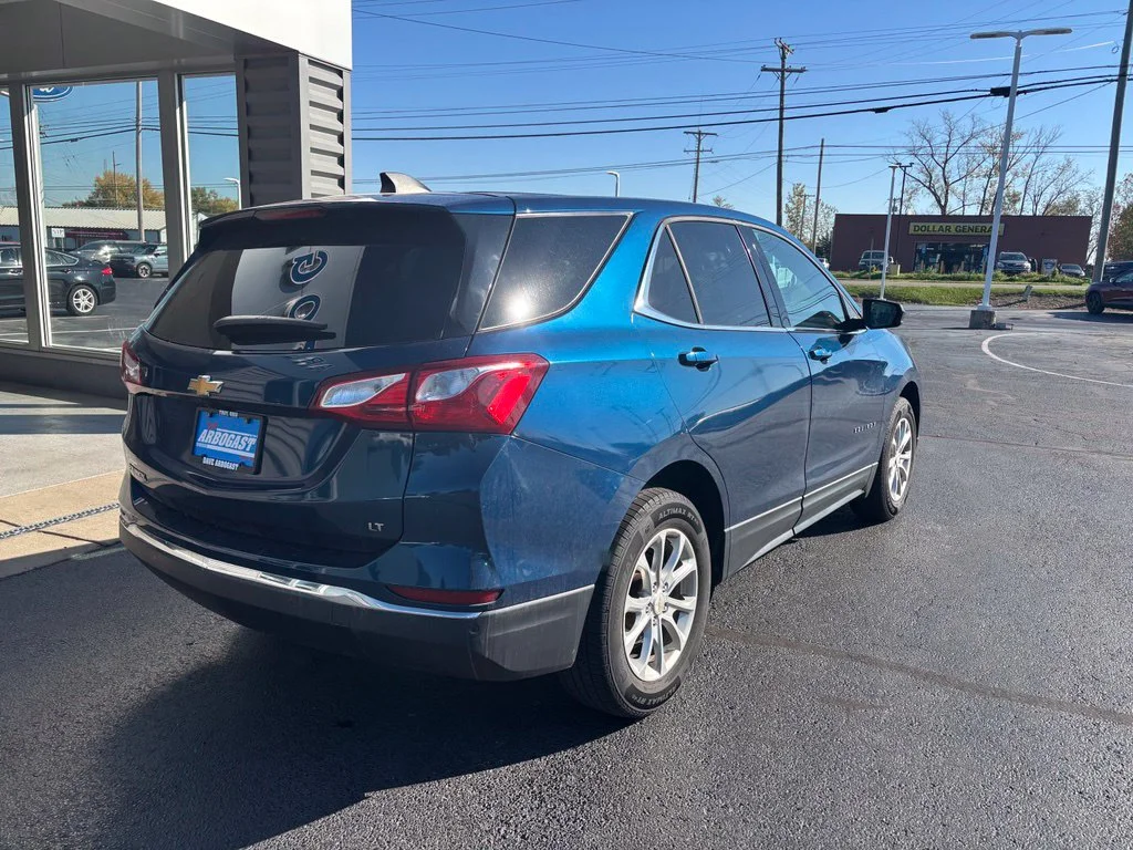 Used 2020 Blue Chevrolet LT image 4