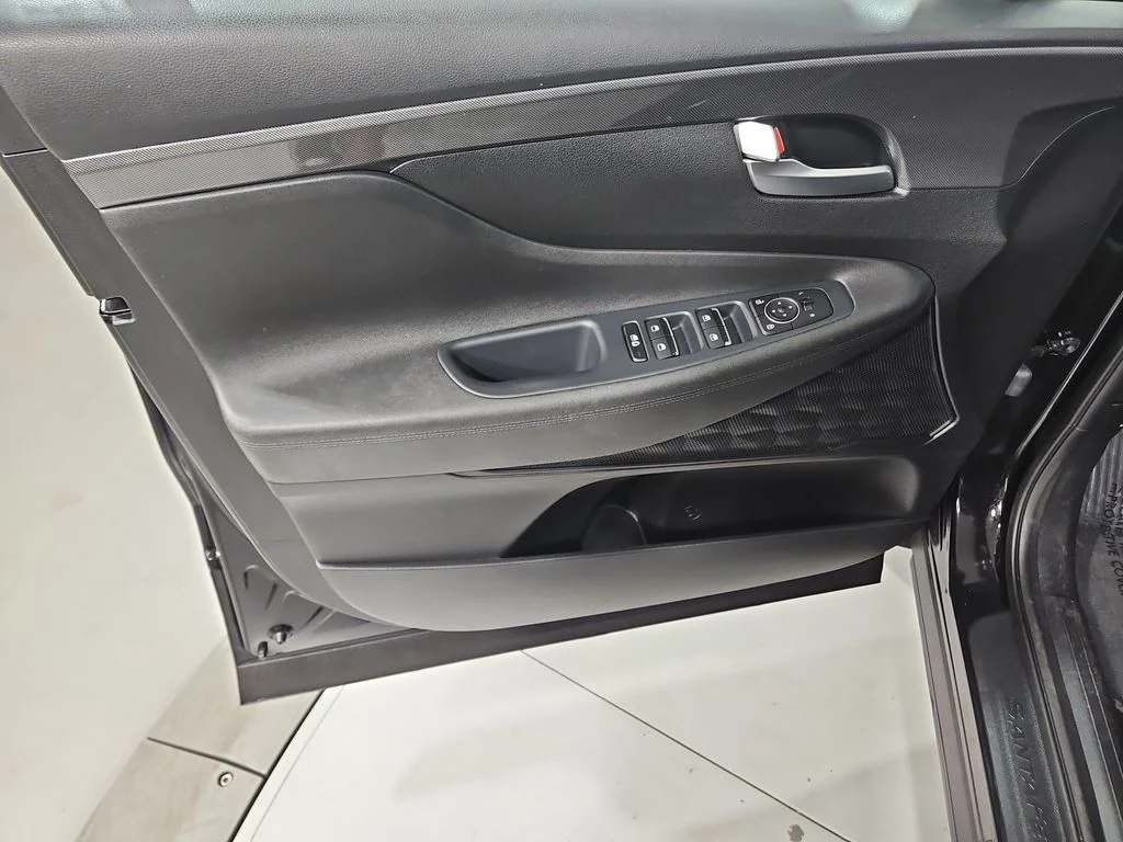 Used 2021 Twilight Black Hyundai SEL image 11