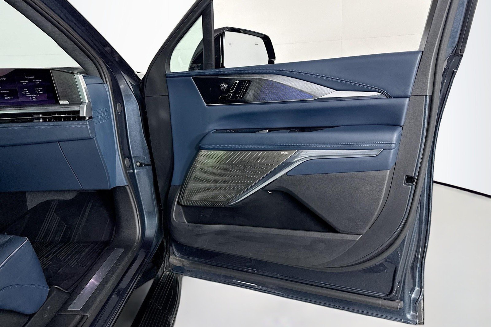 Used 2026 DEEP SPACE Cadillac Premium Luxury image 24