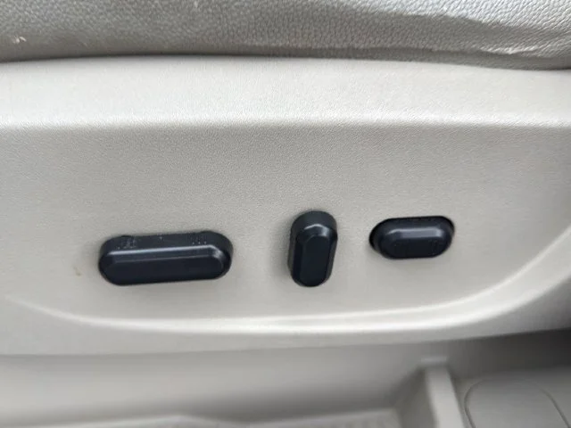 Used 2016 White Ford SE image 9