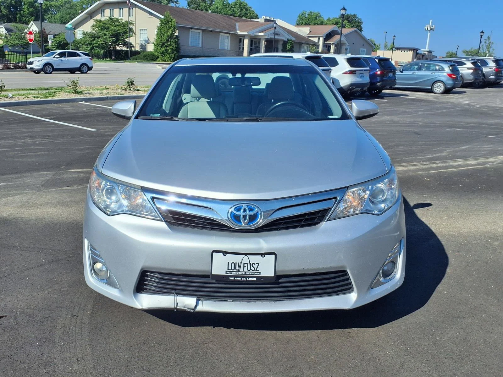Used 2013 Classic Silver Metallic Toyota XLE image 29