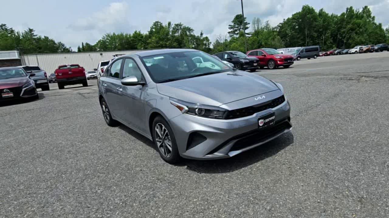 Used 2024 Steel Gray Kia LXS image 3