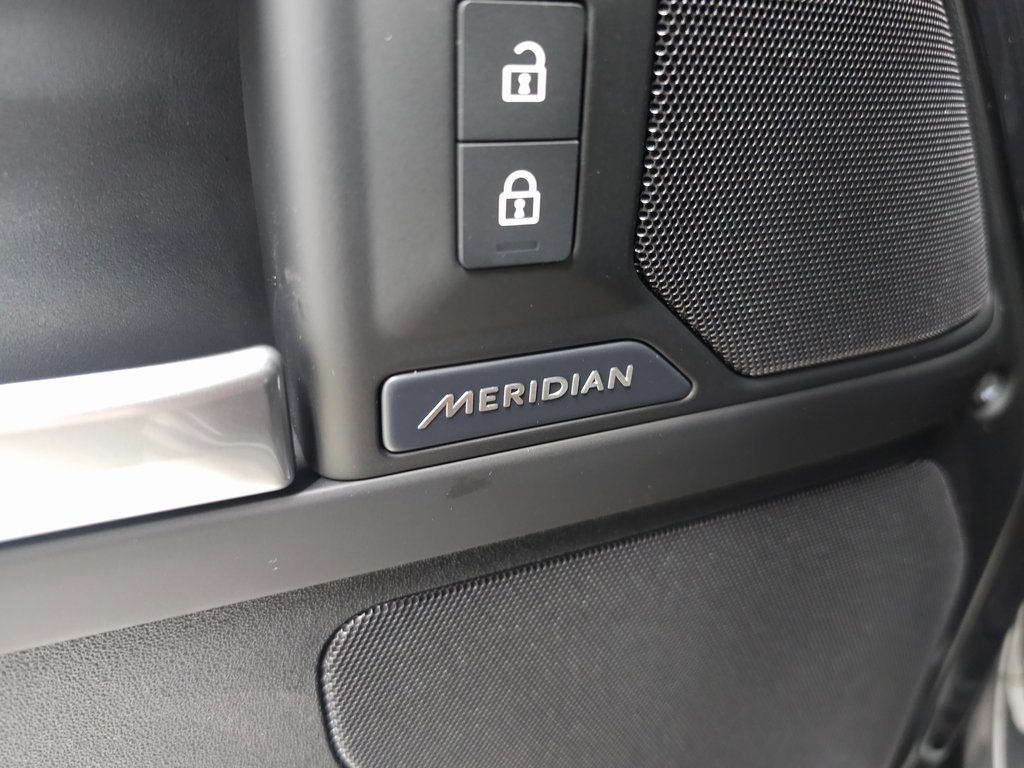 2026 LAND ROVER DEFENDER - Image 12