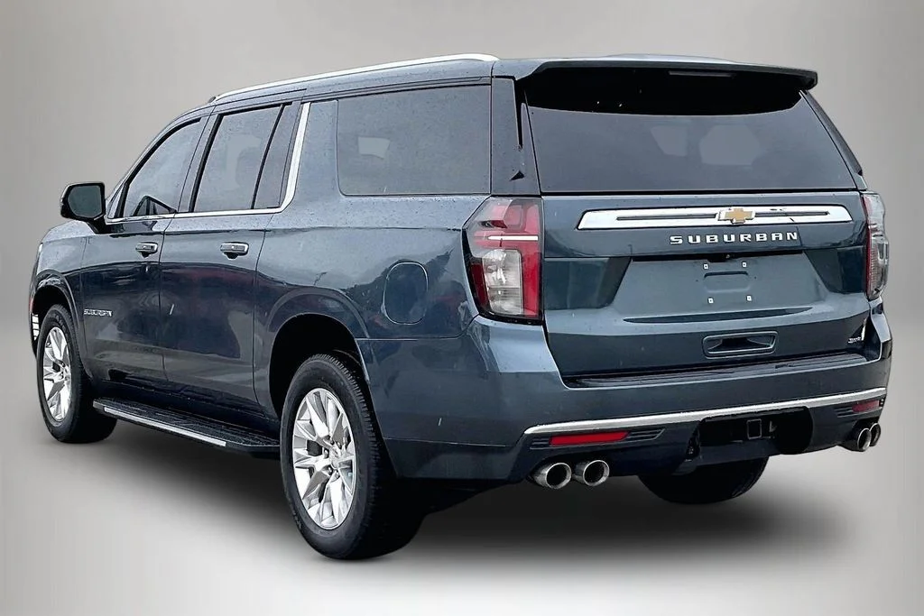 Used 2021 Gray Chevrolet Premier image 4