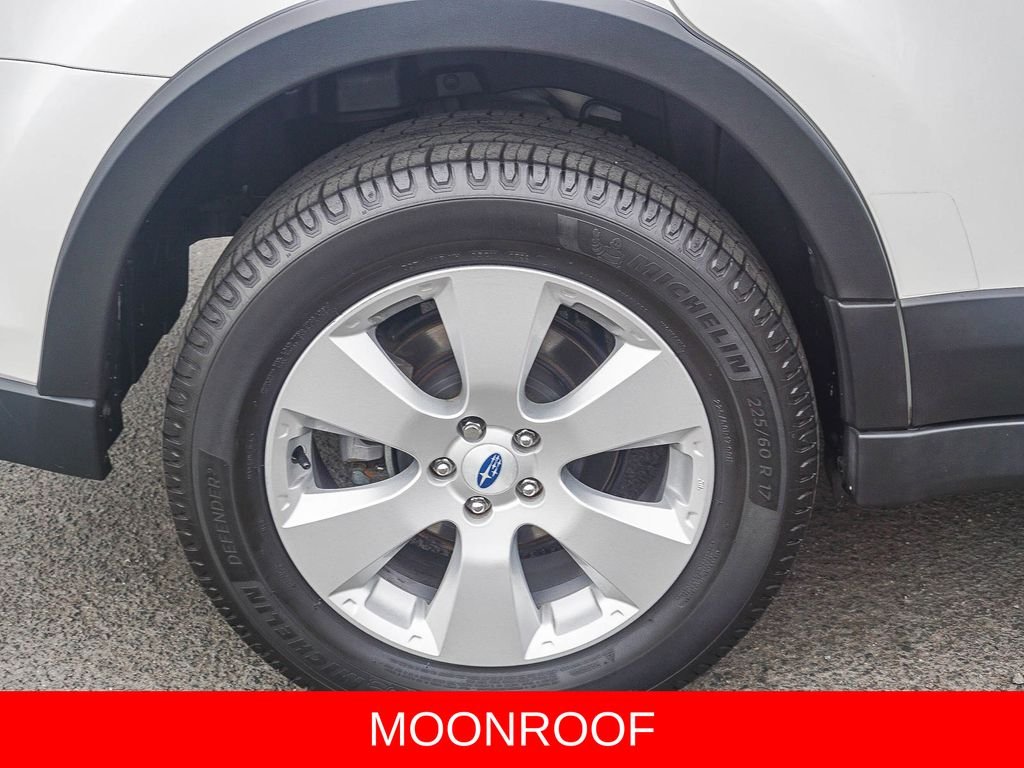 Used 2012 White Subaru 2.5i image 8