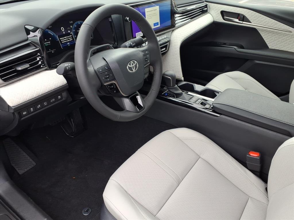 2026 Toyota Camry XLE - Photo 9
