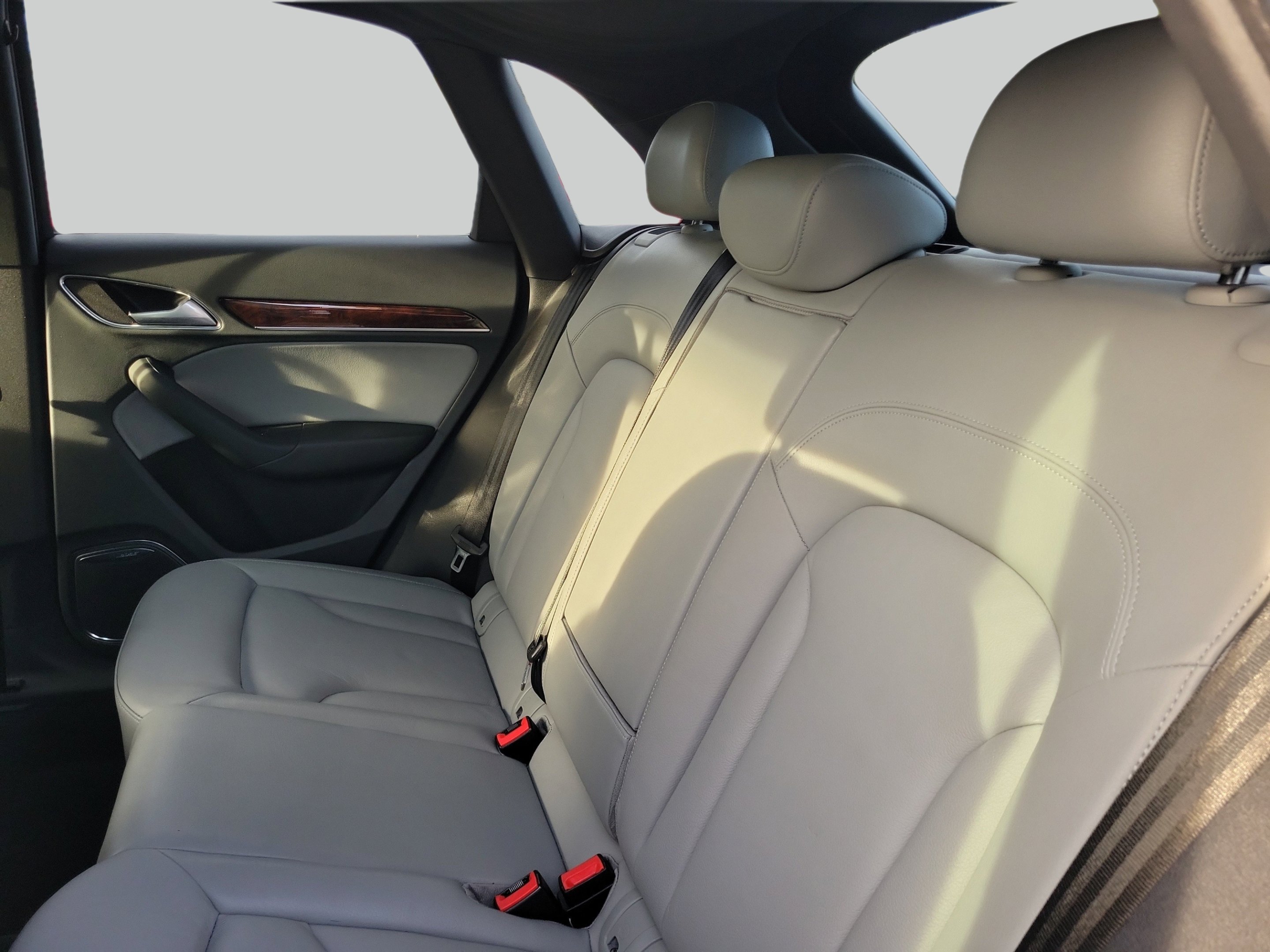 Used 2018 Silver Metallic Audi 2.0T Premium Plus image 12