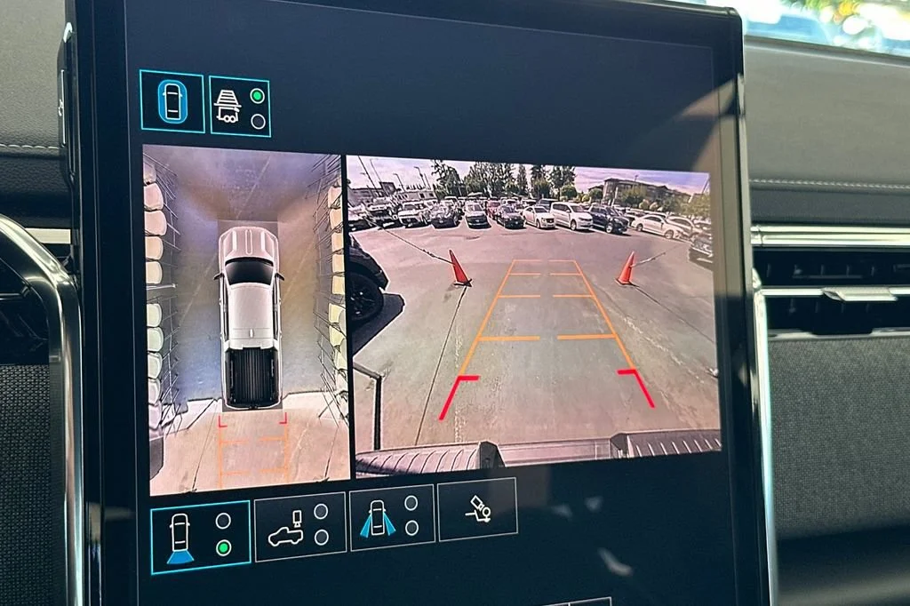 2026 GMC Sierra EV Elevation - Photo 17