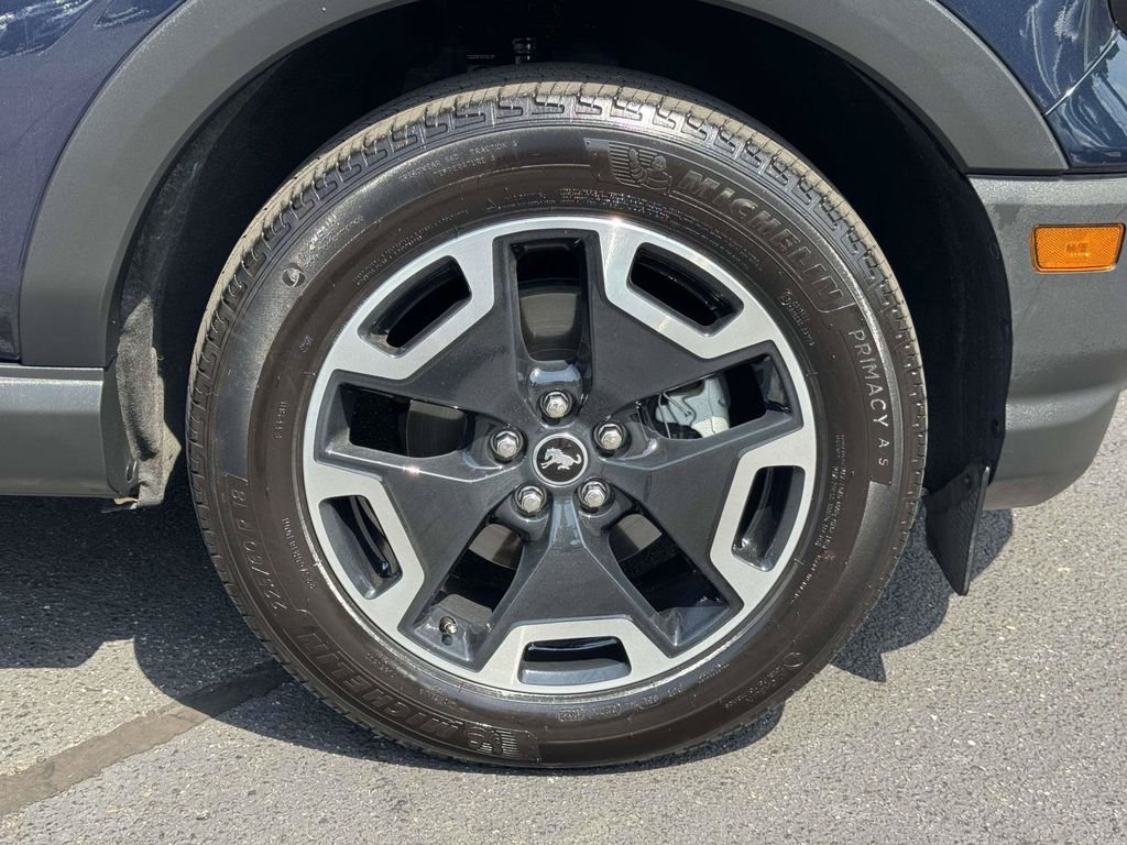Used 2022 Blue Ford Outer Banks image 28