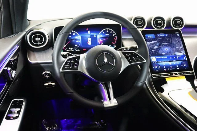 2025 Mercedes-Benz GLC Base - Photo 19