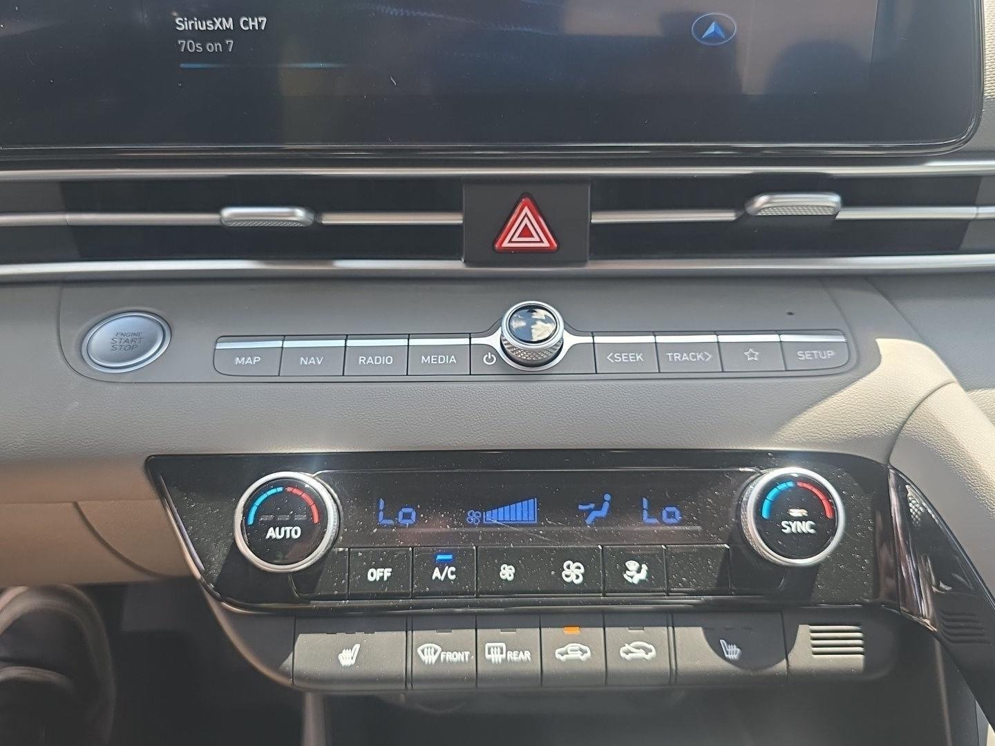 Used 2023 Fluid Metal Hyundai SEL image 28