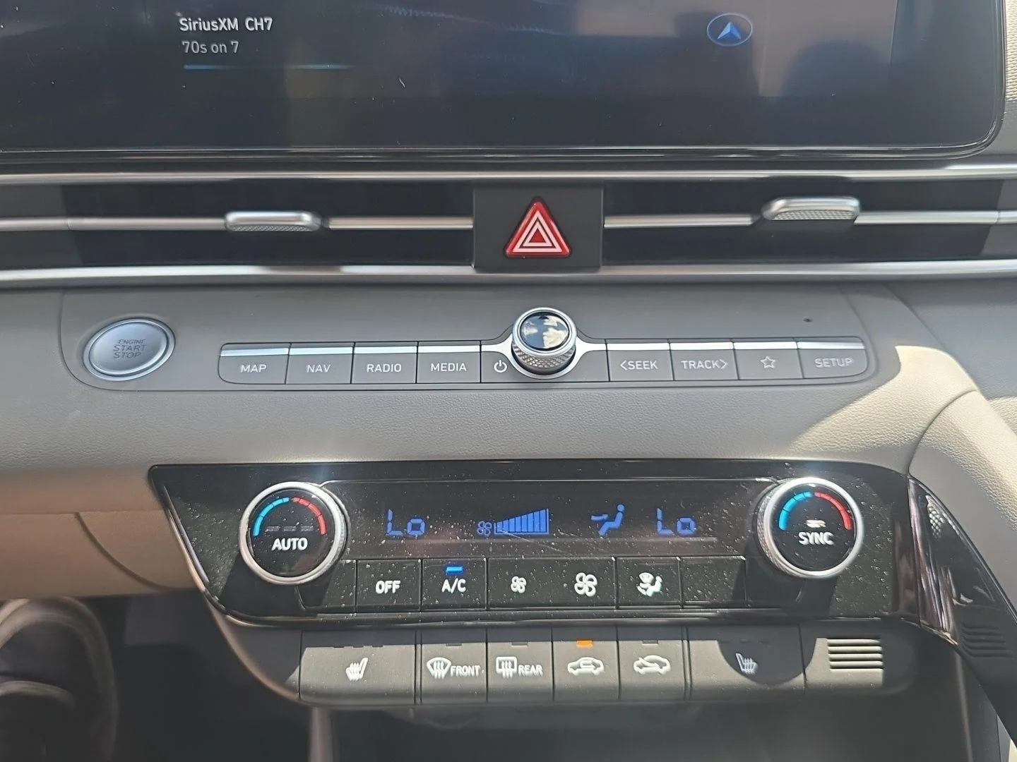 Certified Used 2023 Fluid Metal Hyundai SEL image 28